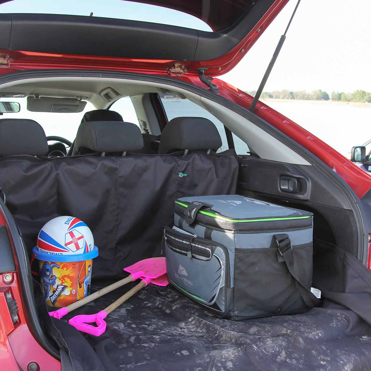 Black car boot liner protecting car boot from dirt and damge